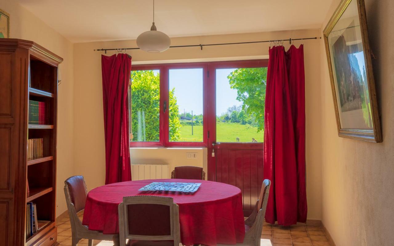 Villa Domaine Des Ormeaux Ajat Esterno foto