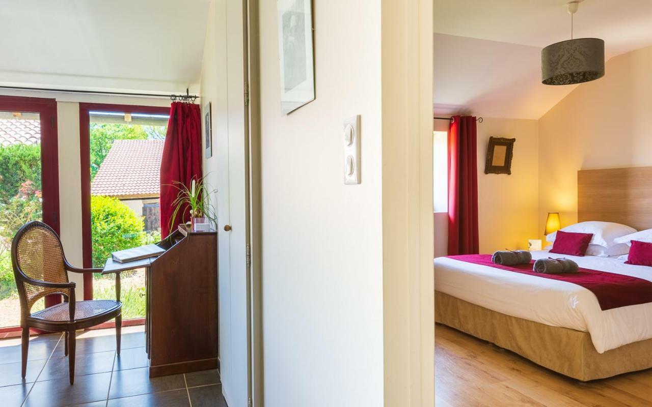 Villa Domaine Des Ormeaux Ajat Esterno foto